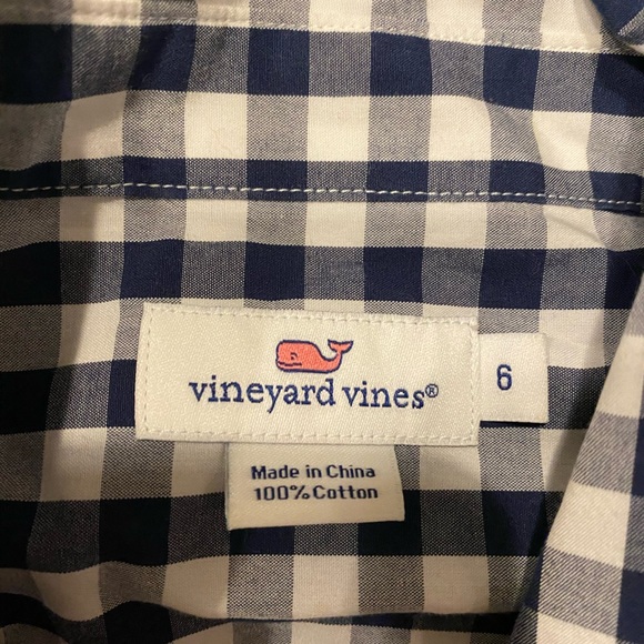 Vineyard Vines Button Up - Picture 3 of 4